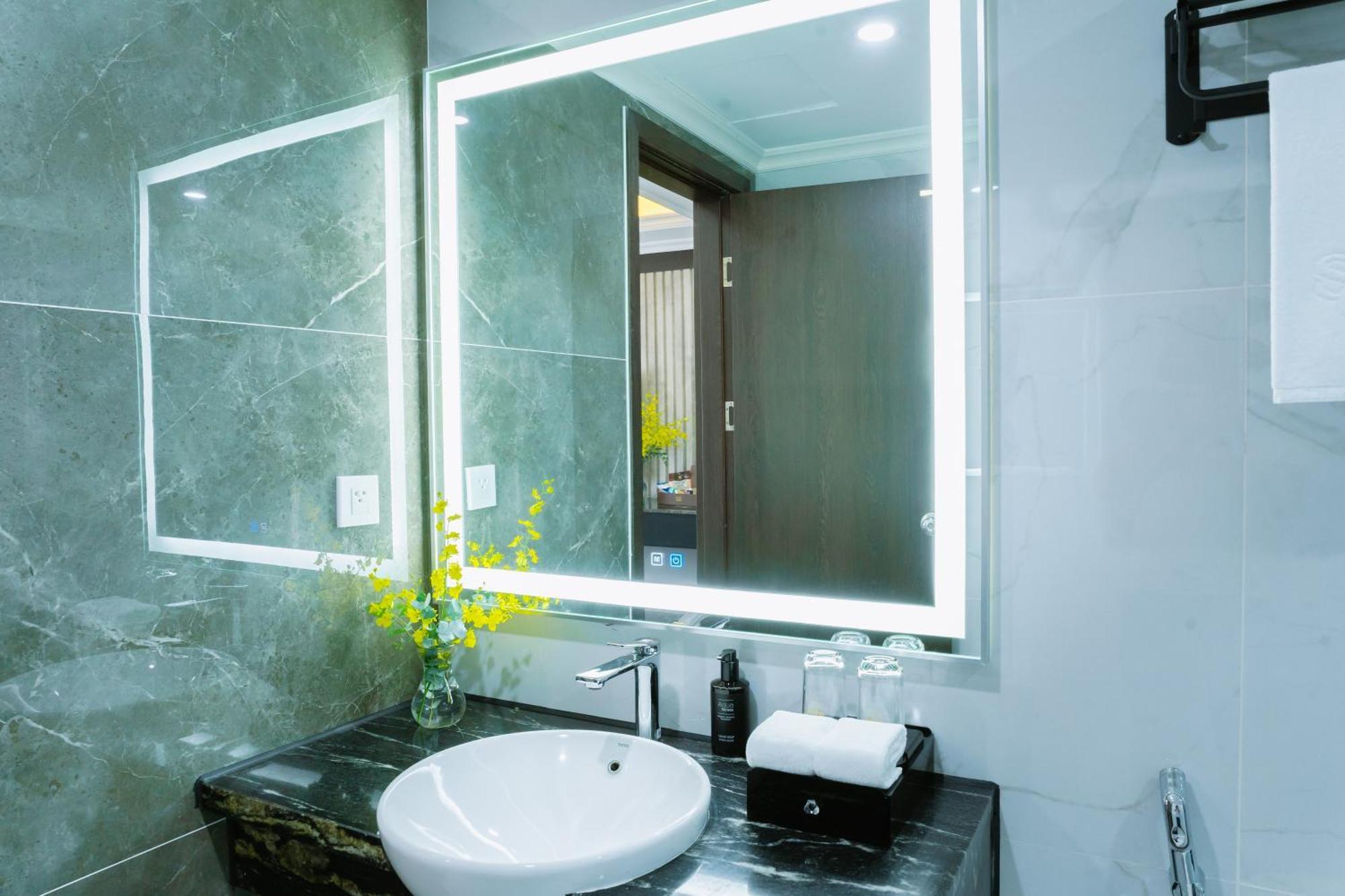 Sc Luxury Hotel Hạ Long Exterior foto